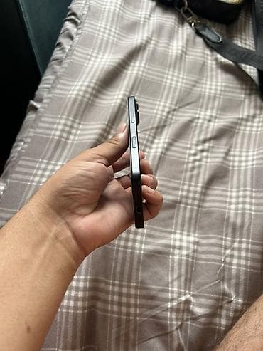 ipnone 8: IPhone 16, Б/у, 128 ГБ, Черный — 2