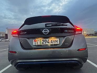 Продажа авто: Nissan Leaf: 2019 г., Электромобиль, Лифтбек — 7