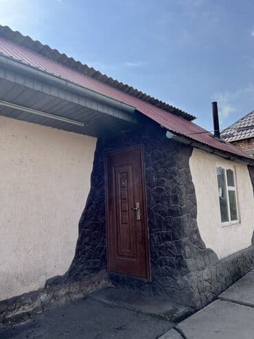 сдаю дом на длительный срок: 81 кв. м, 3 бөлмө, Жылытылган, Унаа токтотуучу жай, Лоджия — 8