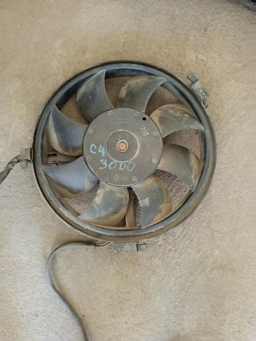 распорка ауди: Вентилятор Audi — 1