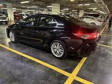 crv 2: Toyota Camry: 2020 г., 2.5 л, Гибрид, Седан — 3