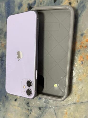 IPhone 11, Б/у, 128 ГБ, Чехол, 78 %