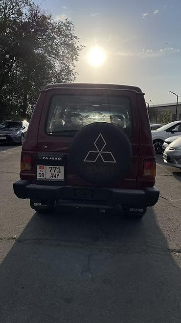 1989: Mitsubishi Pajero: 1989 г., Механика, Бензин, Внедорожник — 4