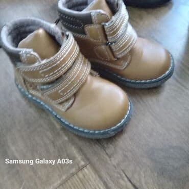 демисезонная детская обувь 22 размера: 20 размер на один годик осень-зима- весна в отличном состоянии — 2