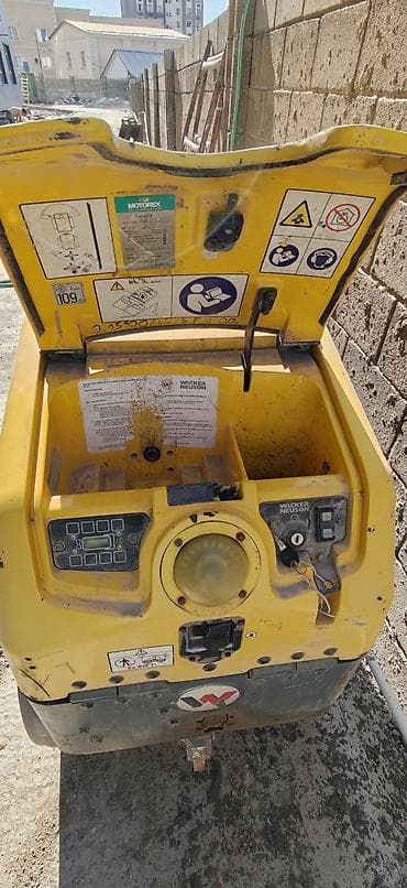 mrdass инструмент: Продаётся Wacker Neuson RTSC2 — траншейный вибрационный каток - Тип — 4