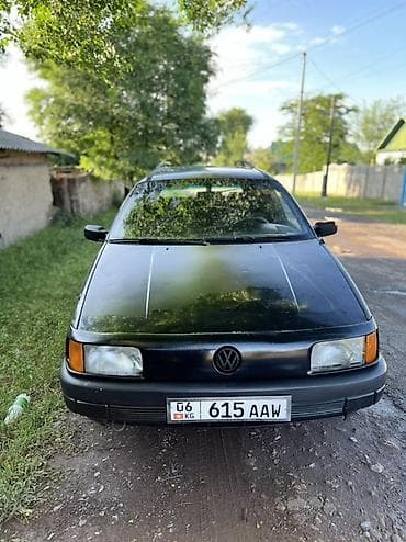 Volkswagen Passat Variant: 1990 г., 1.8 л, Механика, Бензин, Универсал