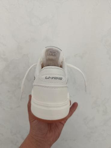 лабубу заказ: Продаю кроссовки ли нинг заказал с Китая размер не подошёл — 4