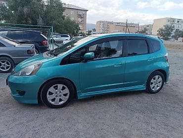 Honda Fit: 2011 г., 1.5 л, Автомат, Бензин, Хэтчбэк