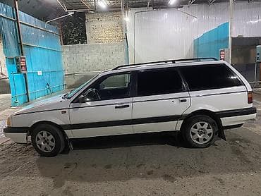 Унаа сатуу: Volkswagen Passat: 1993 г., 1.8 л, Кол менен иштөөчү, Бензин, Универсал — 2