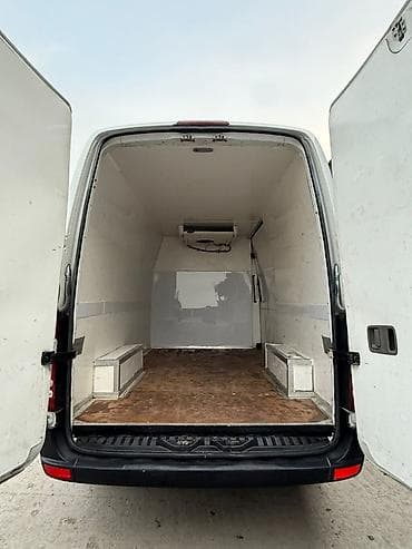 аренда помощения: Mercedes‑Benz Sprinter ( средная база, высокая крыша) Свежий пригнан — 3