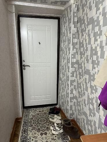 квартира в бишкеке с подселением: 2 комнаты, 42 м² — 1