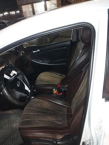 Hyundai Solaris: 2014 г., 1.6 л, Ручные, Бензин, Седан