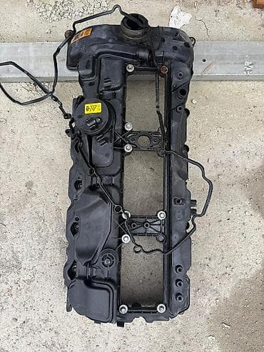 Клапаны, клапанные крышки: Клапанная крышка BMW — 2