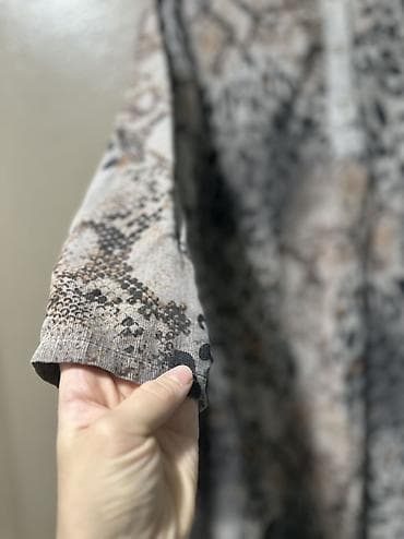 Платье-туника с анималистичным принтом - Длина: миди - Свободный — 5