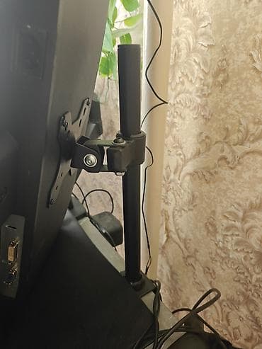 28 монитор: Монитор, Philips, Б/у, LED, 27" - 28" — 3