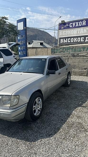 Продажа авто: Mercedes-Benz W124: 1994 г., 2 л, Механика, Бензин, Седан — 8
