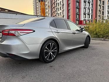 стабил: Toyota Camry: 2020 г., 2.5 л, Вариатор, Гибрид, Седан — 6