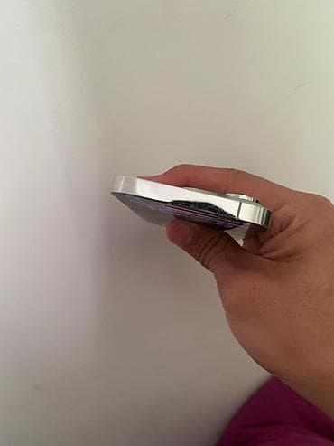 iphone red: IPhone 14 Pro, Серебристый — 6