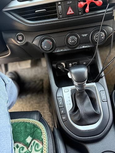 мерседес бенс а: Kia K3: 2018 г., 1.6 л, Типтроник, Бензин, Седан — 3