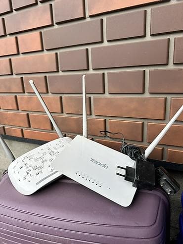 mac mini 4: Два Wi‑Fi роутера с блоками питания. 1) Tenda N300 (модель F3) - — 1