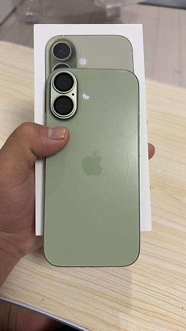 м 2: IPhone 17, 256 ГБ, Зеленый, Коробка, 100 % — 1