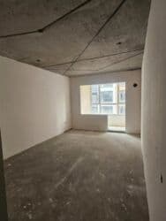 срочно продаётся 1 комнатная квартира в районе ошского рынка по улице молодая гвардия токтогула: 1 комната, 51 м², 108 серия, 6 этаж, ПСО (под самоотделку) — 13