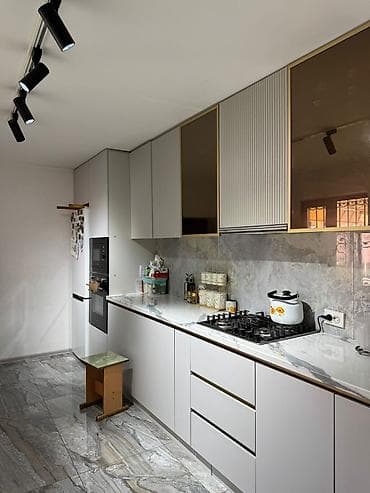 алматинка: 🏡 Продаётся 2-этажный дом с цокольным этажом. 📍 Район: Магистраль / — 7