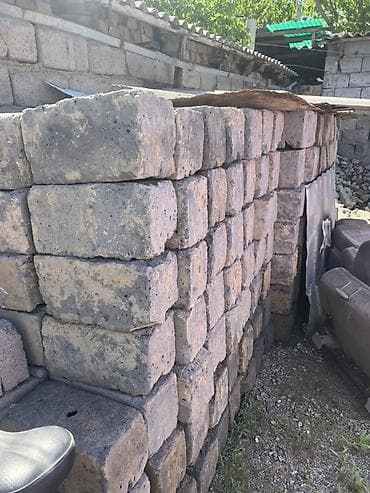 шлакоблоки: Шлакоблок бекер жуктоп алып кеткиле тез Арада чалыныз 300 штуктан коп — 3