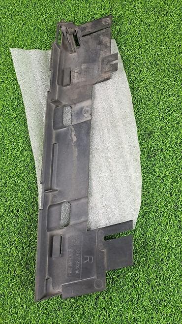 bmw c7: Ресничка фары правая BMW 7 Е38 Ресничка фары правая БМВ 7 Е38 — 3