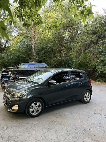 Продажа авто: Chevrolet Spark: 2018 г., 1 л, Автомат, Бензин, Хэтчбэк — 1