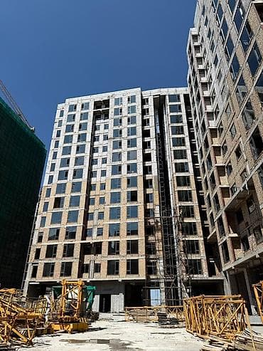 центр: Строится, 3 комнаты, 91 м² — 8
