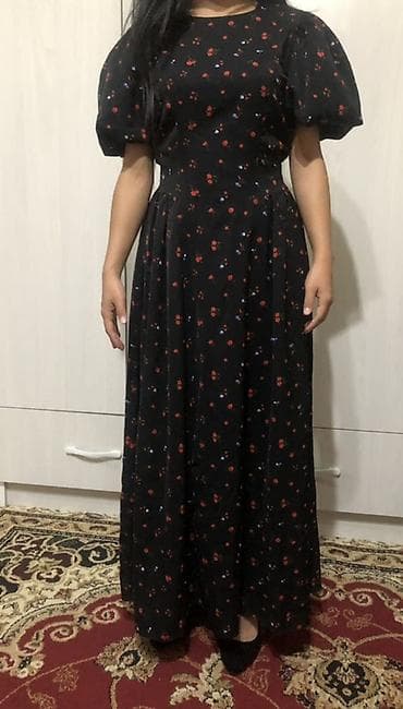 Длинное женское платье в пол. - Цвет: черный с мелким принтом — 1