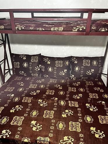 адна спалный: Двухъярусная кровать-чердак с нижним двуспальным спальным местом. - — 2