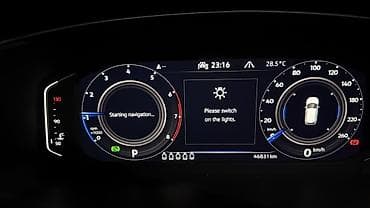 mazda 2000: Volkswagen Tiguan: 2022 г., Кроссовер — 3
