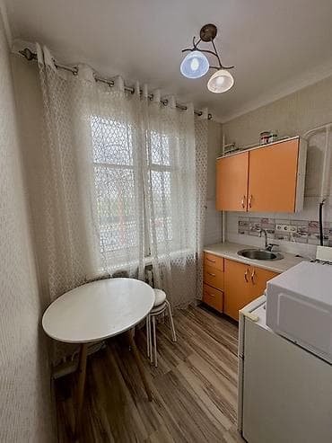 Батирлер: 1 бөлмө, 30 м², Хрущевка, 3 кабат, Косметикалык ремонт — 5