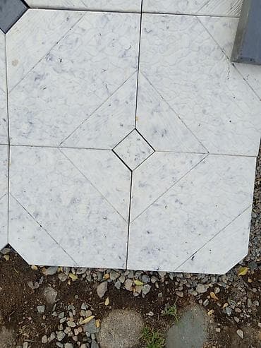 битоные: Тротуарная плитка с декоративным рисунком и вставками - Материал — 7