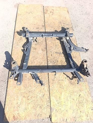 Компрессоры для авто: Продается Передний балка От Марки Мерседес Бенц Vito W638 Магазин — 2