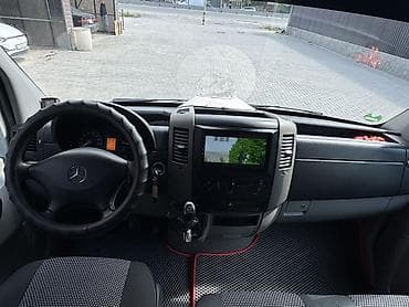 спринтер будка: Mercedes-Benz Sprinter (двухрядная кабина) с бортовой платформой — 9
