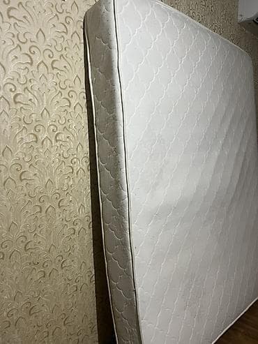 Спальный матрас, Двуспальный, Пружинный, Жаккард, Матрасы средней жесткости