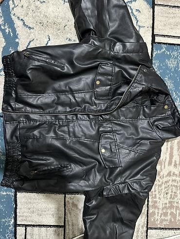 двойка мужские: Продаю мужскую кожаную куртку чёрного цвета. Состояние отличное — 2