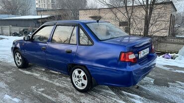 Daewoo Nexia: 2010 г., 1.5 л, Механика, Бензин, Седан