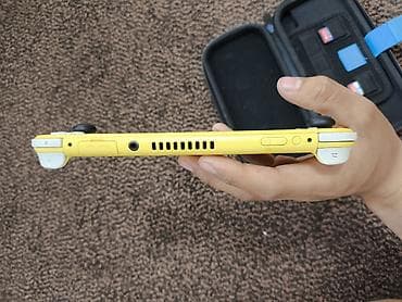 huawei p30 lite: Продаю Nintendo Switch Lite, в хорошем состоянии, зарядку держит — 3
