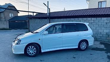 lada 2101: Toyota Gaia: 2000 г., 2 л, Автомат, Бензин, Минивэн — 6