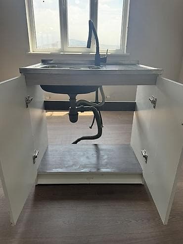 berber mirror second hand: Кухонная мойка с тумбой и смесителем В хорошем состоянии ест торг Все — 2