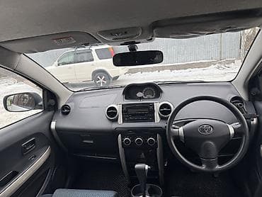 истеп машине: Toyota ist: 2005 г., Автомат, Бензин, Хетчбек — 5