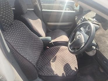 Транспорт: Toyota Ist: 2003 г., 1.3 л, Автомат, Бензин, Хэтчбэк — 5