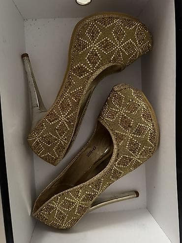 туфли лоферы: Женские туфли-лодочки на высоком каблуке — 1