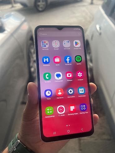 Samsung Galaxy A13, Б/у, 128 ГБ, цвет - Голубой