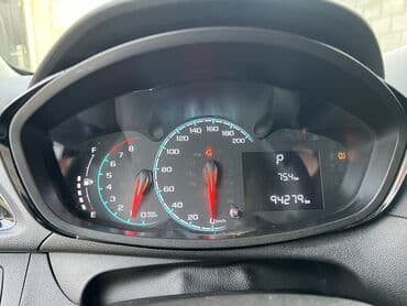 самые дешёвые авто: Chevrolet Spark: 2015 г., 1 л, Вариатор, Бензин, Хэтчбэк — 7