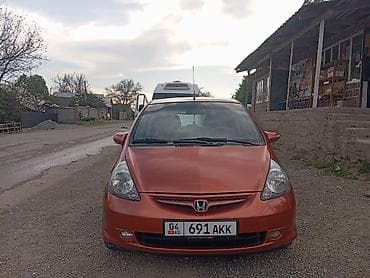 Honda Jazz: 2007 г., 1.4 л, Механика, Бензин, Хэтчбэк